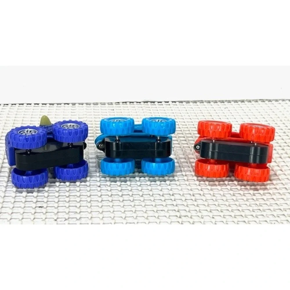 Lot‎ Of 3 Dinosaur Head  Monster Trucks